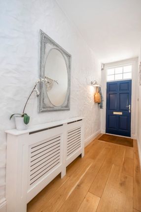 Mulberry House, 7, Mount Row, Guernsey photo 3