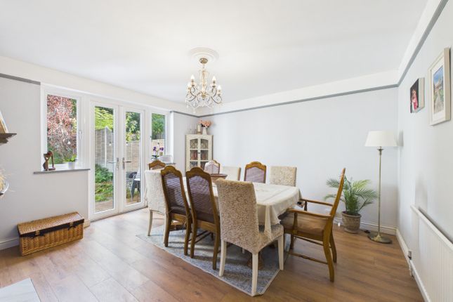 203 Widmore Road, Bromley, Kent photo 4