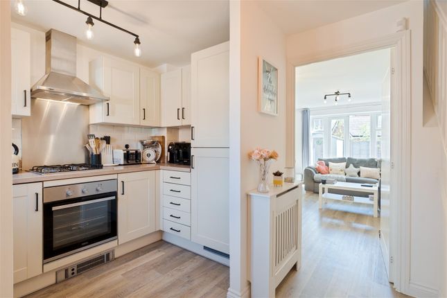 11, Gates Drive, Maidstone photo 4