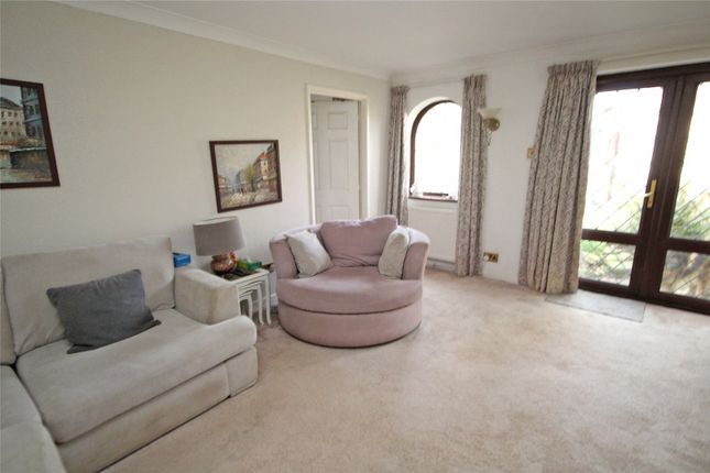Larkfield,, Kings Farm Lane, Lymington photo 4