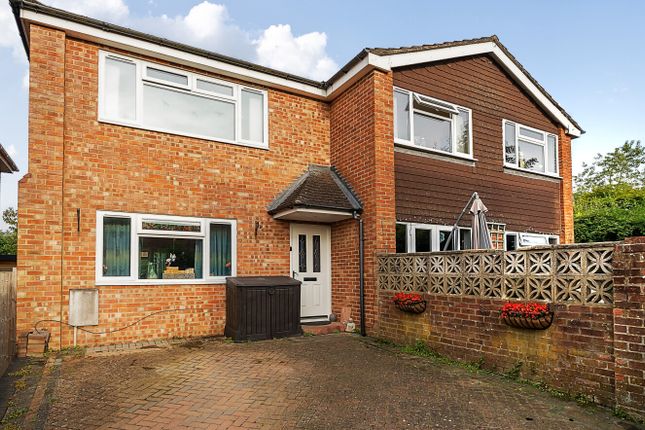 Thumbnail Detached house for sale in Blackwater Close, Oakley, Hampshire