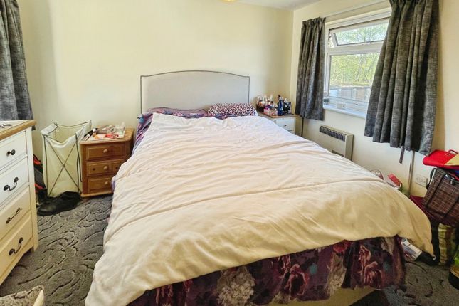30, Wellesley Close, Ash Vale photo 4