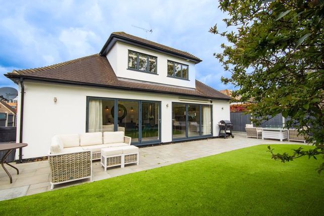 Detached house for sale in Willow Close, Nr Hutton Mount, Brentwood
