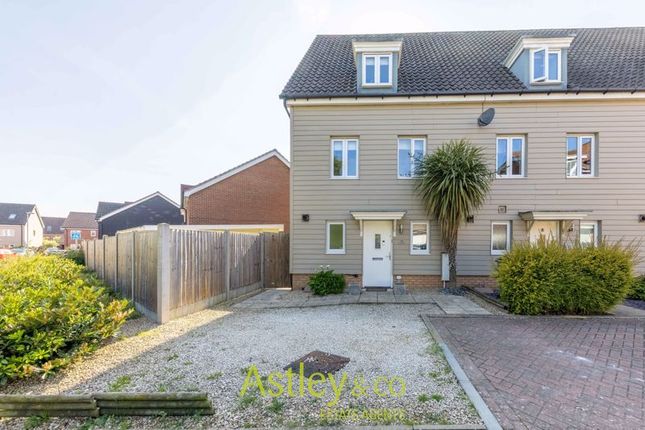 Town house for sale in Tulip Gardens, Cringleford, Norwich