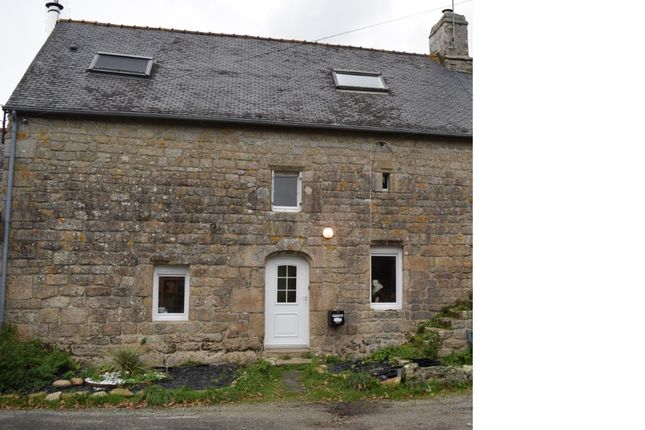 Semi-detached house for sale in 56320 Priziac, Morbihan, Brittany, France