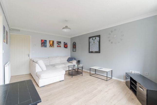 24 Baxter Court, Norwich photo 3