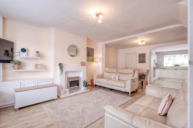 76, Effingham Road, West Midlands photo 2