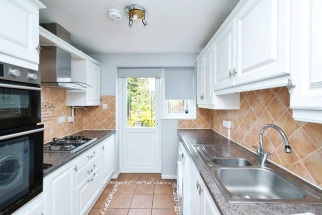 14, Ravenhill Way, Bedfordshire photo 2
