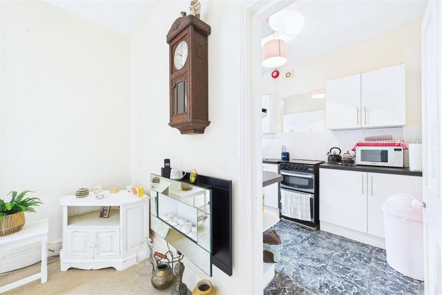 Flat 1 - Kitchen