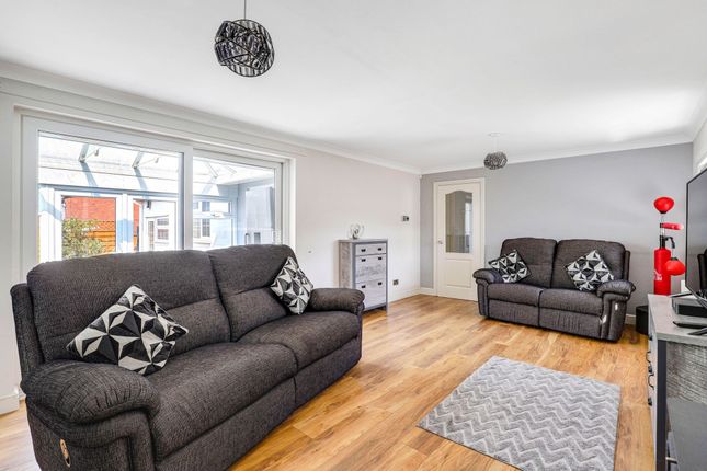 60 Crawford Rise, Nottingham photo 4