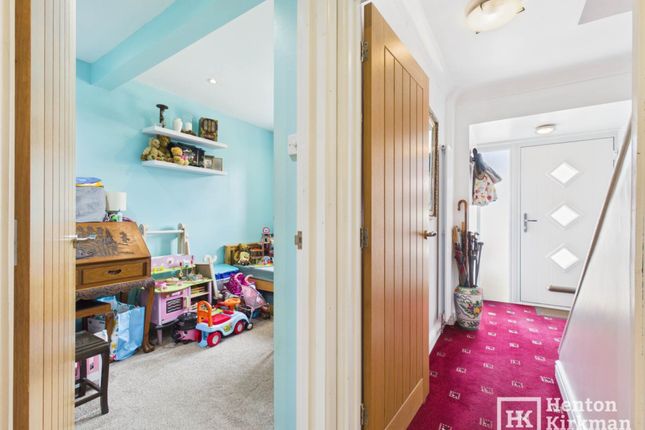 21, Ganels Road, Billericay photo 4