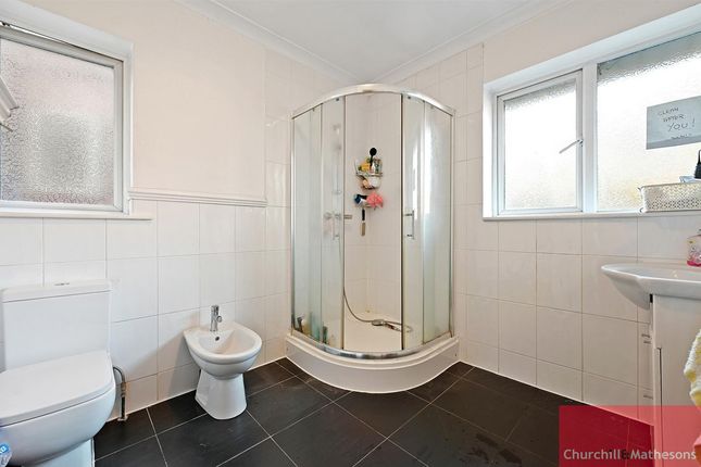 37, Bowes Road, London photo 4