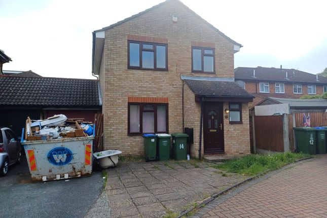 Property to rent in Holcote Close, Belvedere