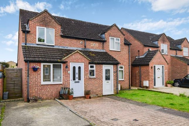 Thumbnail Semi-detached house for sale in The Phelps, Kidlington
