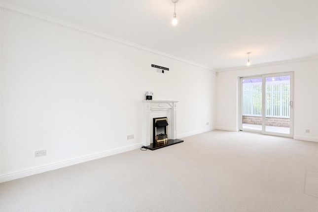 3, Rossett Gardens, Harrogate photo 3