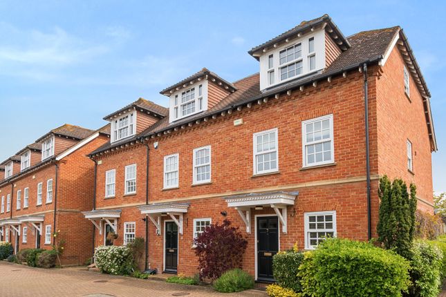 Thumbnail End terrace house to rent in Wedgwood Place, Cobham