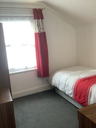 Room 3 29, Windsor Crescent, Bridlington photo 4