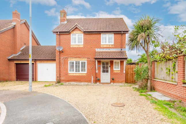 Link-detached house for sale in Vale Close, Horsford, Norwich