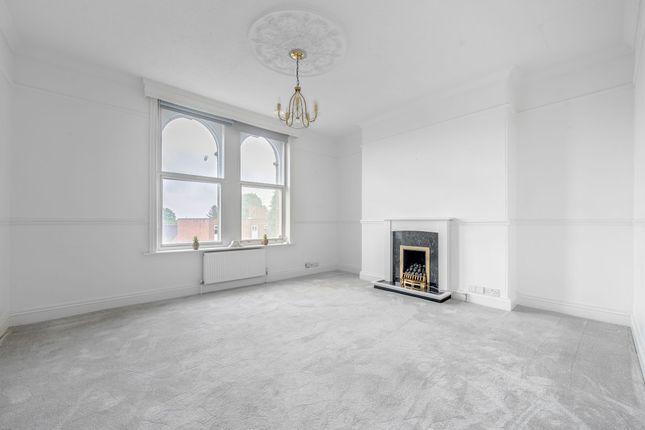 Flat 4, 20 Leeds Road, Harrogate photo 2