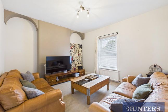 Flat 2, 50, Bessingby Road, Bridlington photo 2