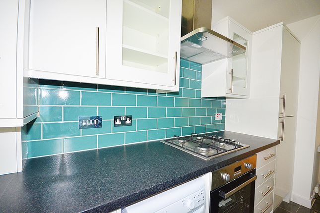 Flat to rent in Vallance Road, Muswell Hill, London