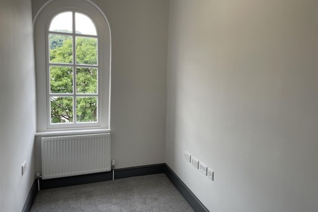 Flat to rent in Long Street, Dursley