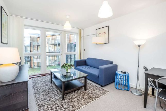 Flat 43, Limehouse Lodge Harry Zeital Way, London photo 2