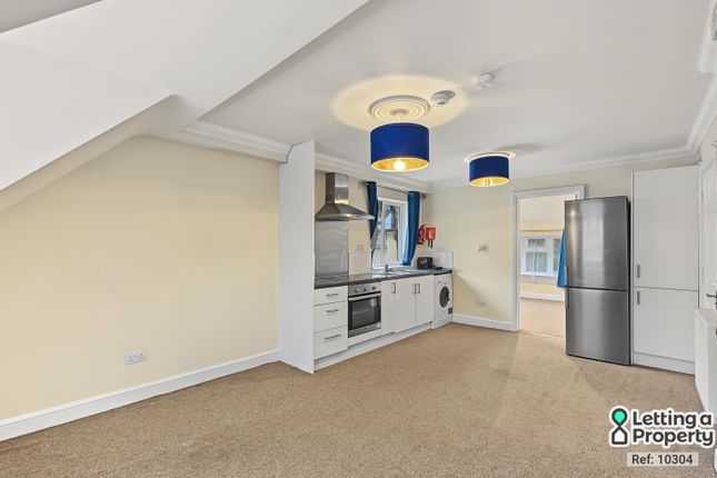 Bassett Heath Avenue, Southampton photo 3