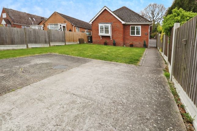 Oakmead Road