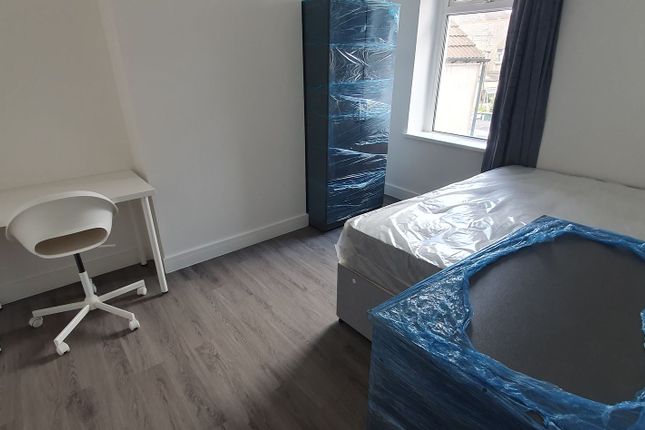 145 Moy Road, Cardiff photo 3