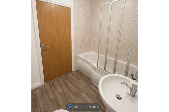 Flat, A Addison Road, Sarisbury Green, Southampton photo 3
