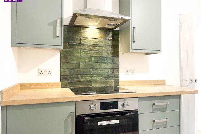 18 Duffryn Terrace, New Tredegar photo 3