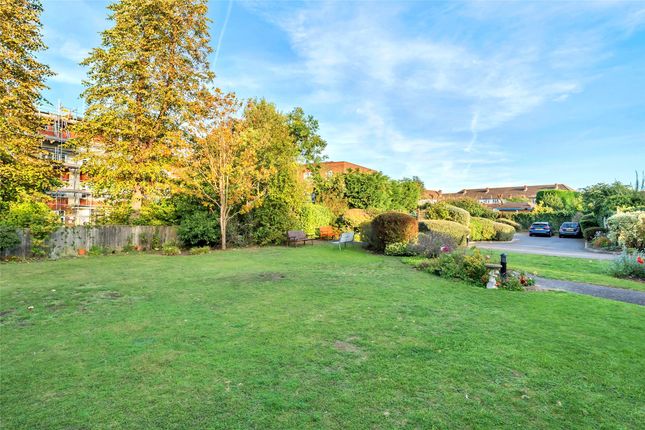 Flat 34, Brook Court, 78, Wordsworth Drive, Sutton photo 3