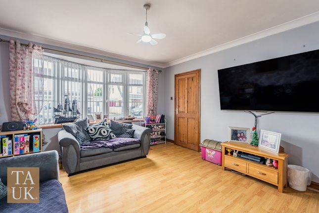 33, Ffordd Pendyffryn, Holyhead photo 4