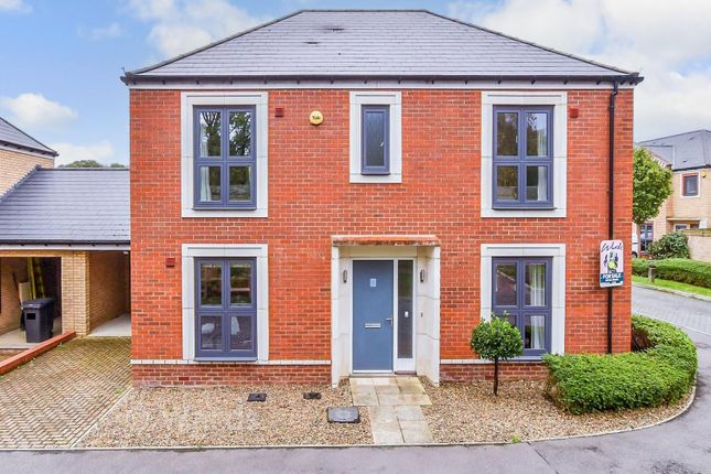 8, Ruton Square, West Malling photo 2