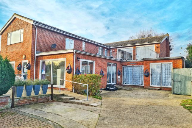Thumbnail Property to rent in Harwich Road, Little Oakley, Harwich