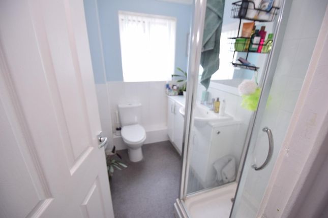 31, Benbow Avenue, Eastbourne photo 4