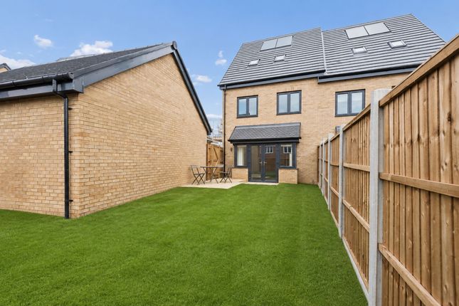 39 (Plot 485) 'The Lacemaker' Forster Way, Stevenage photo 2