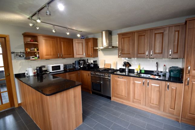 2, Doune Gardens, Gourock photo 3