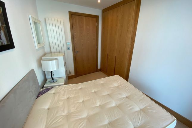 Flat to rent in Arena Tower, Isle Of Dogs