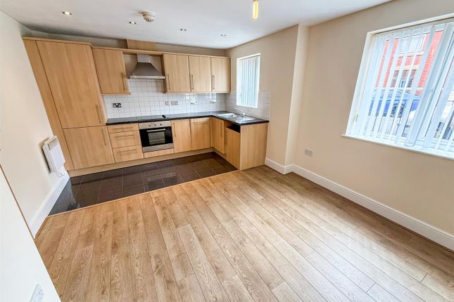 3, Beatrice Court, Oswestry photo 2