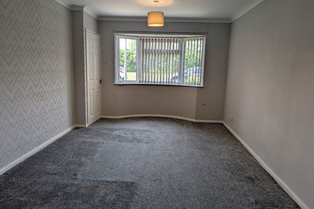 400, Denby Dale Road East, Wakefield photo 2