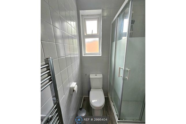 Flat, Alness Road, Manchester photo 5