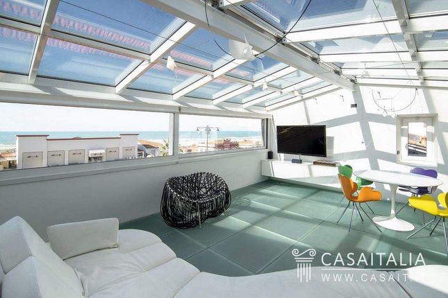 Apartment for sale in Viareggio, Toscana, Italy