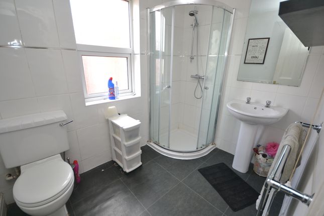 Room 3, 169, Trent Boulevard, Nottingham photo 4