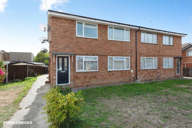 2, Peninsular Close, Feltham photo 2
