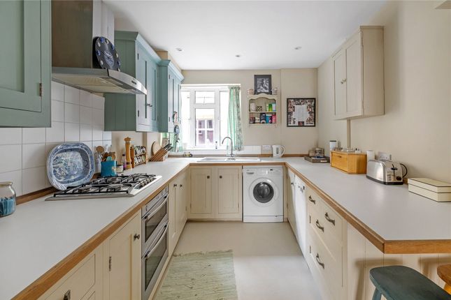 Flat for sale in Rosscourt Mansions, 4 Palace Street, London