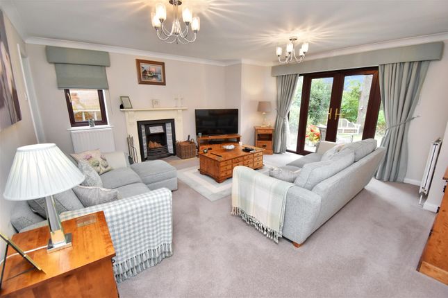 21, Briery Close, Corby photo 2