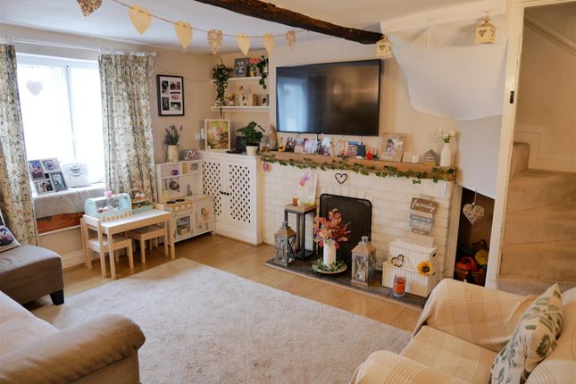 60, Curzon Street, Calne photo 2