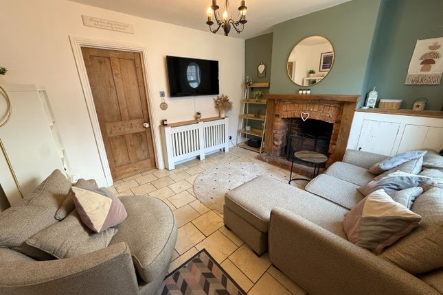 22, Summer Street, Luton photo 2